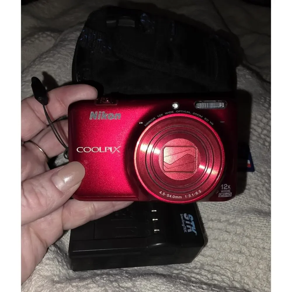 Nikon COOLPIX S6500 Red Compact Digital Camera 12x Zoom 16MP HDMI Tested Works